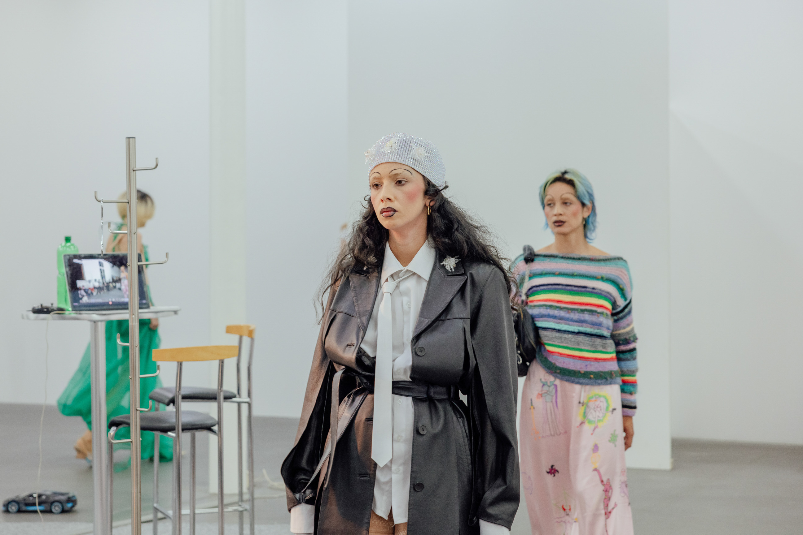 Elle était texte par l'intelligence du regard image