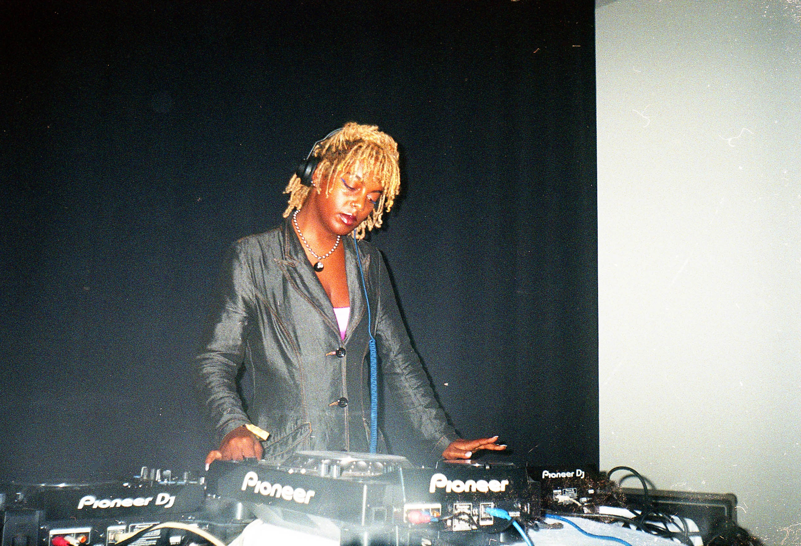 Friart Party image