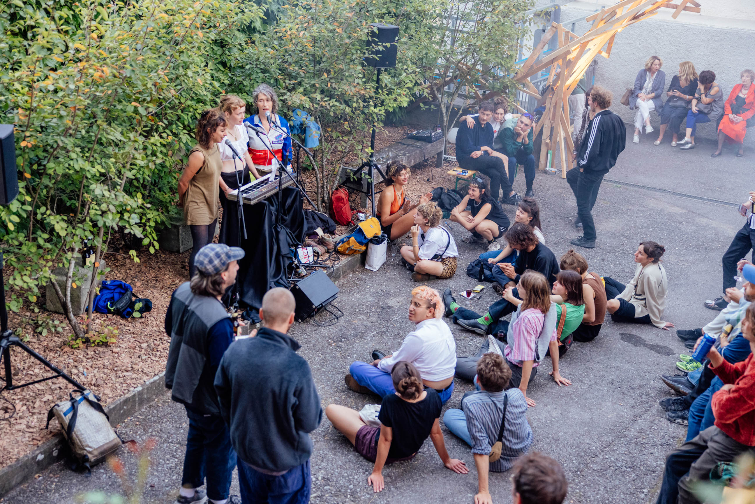 Friart Party image