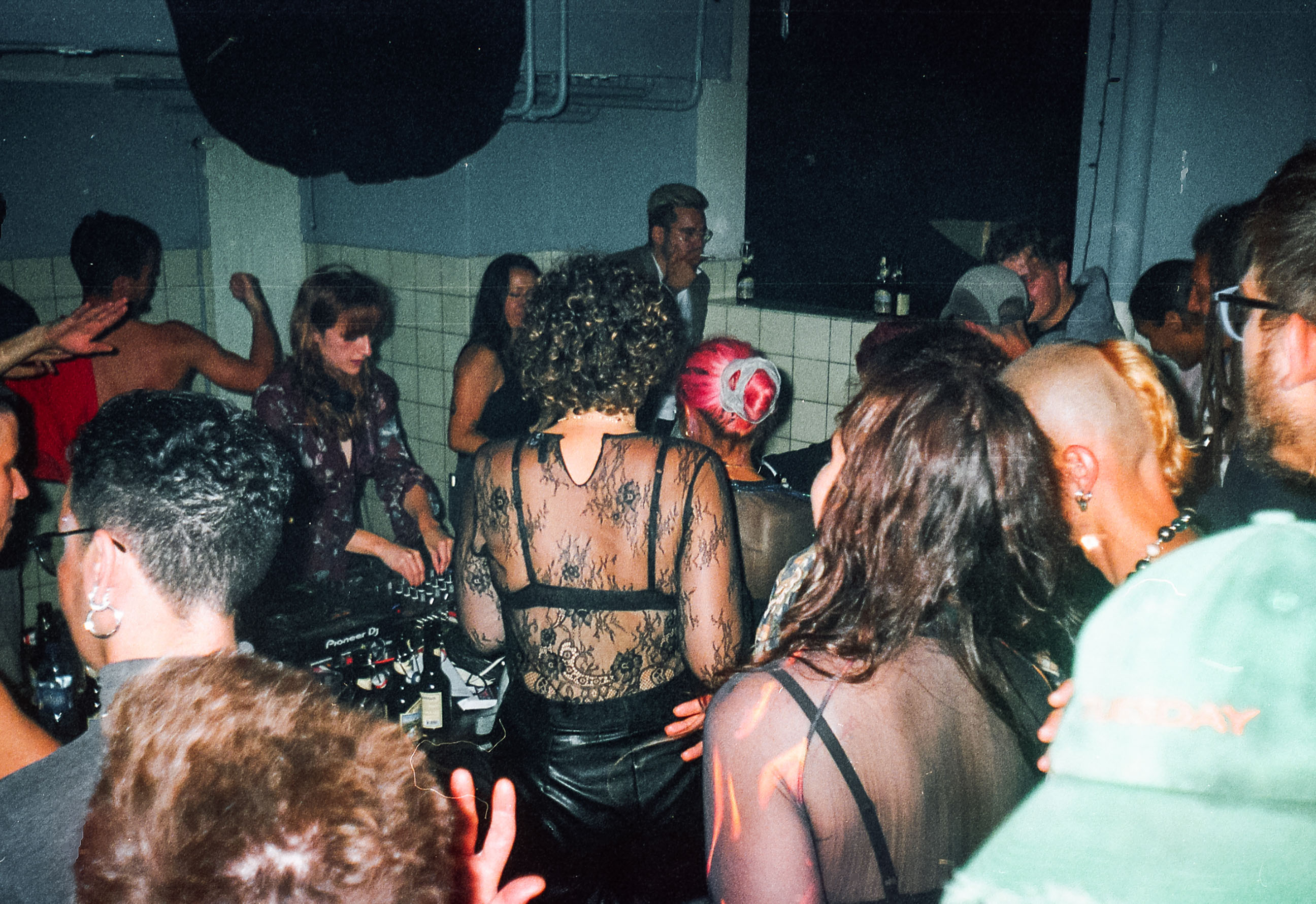 Friart Party image