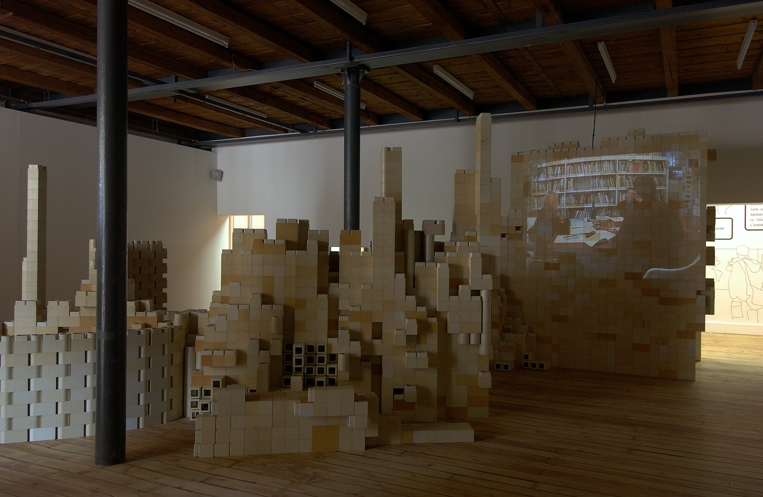 Zoom in – Zoom out image