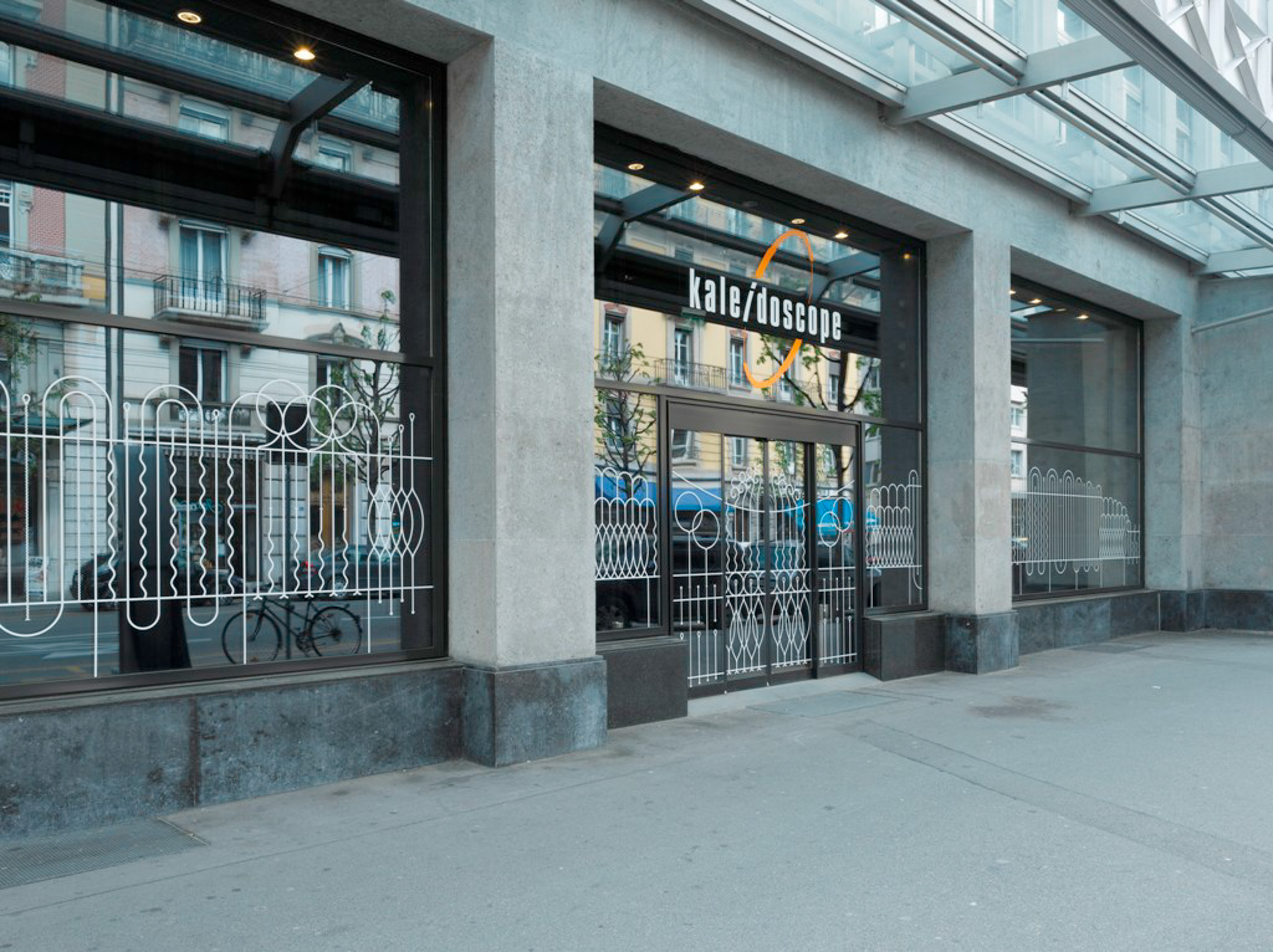 Cocktail by Cocktail image