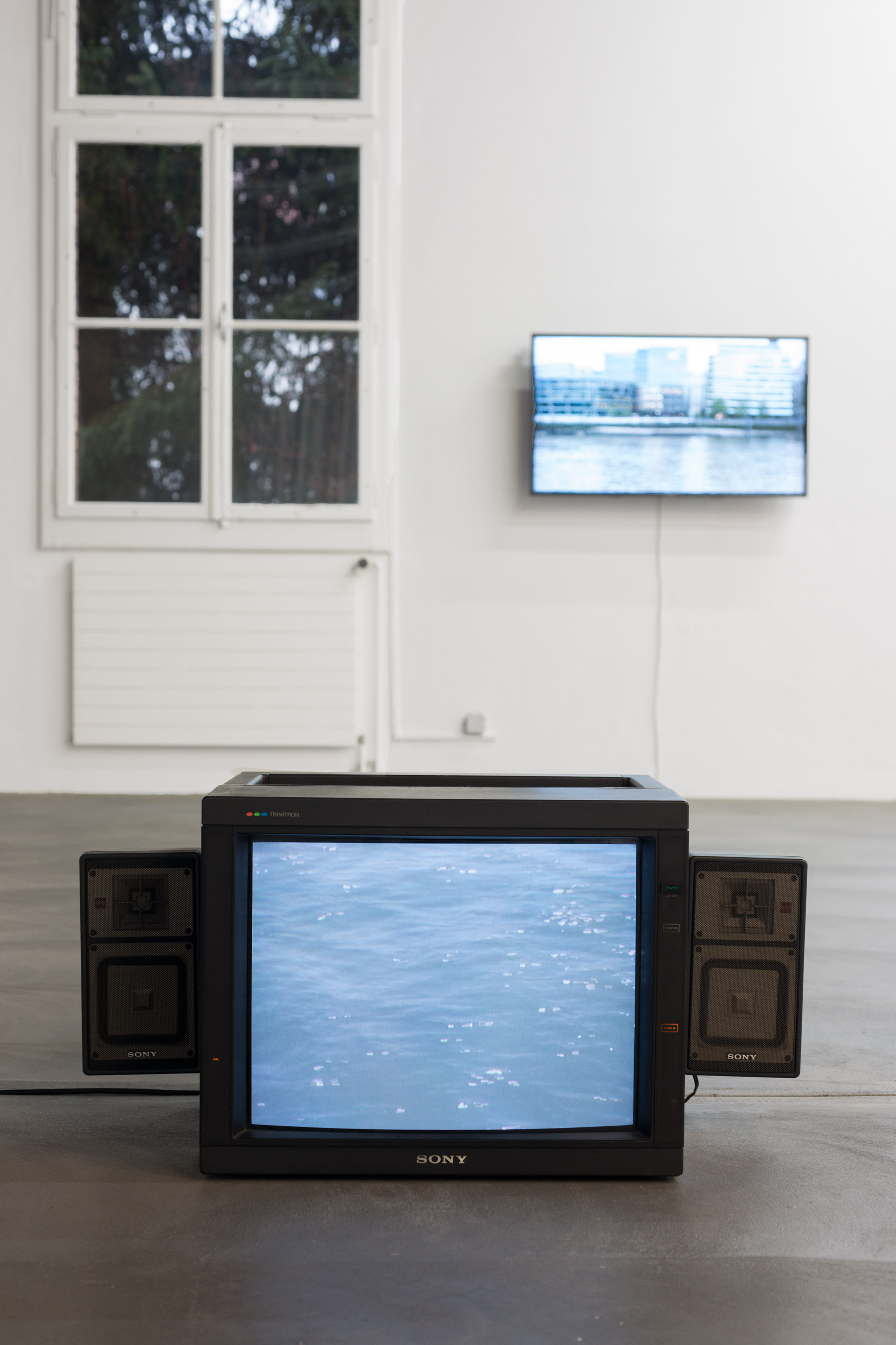 Hannah Weinberger image