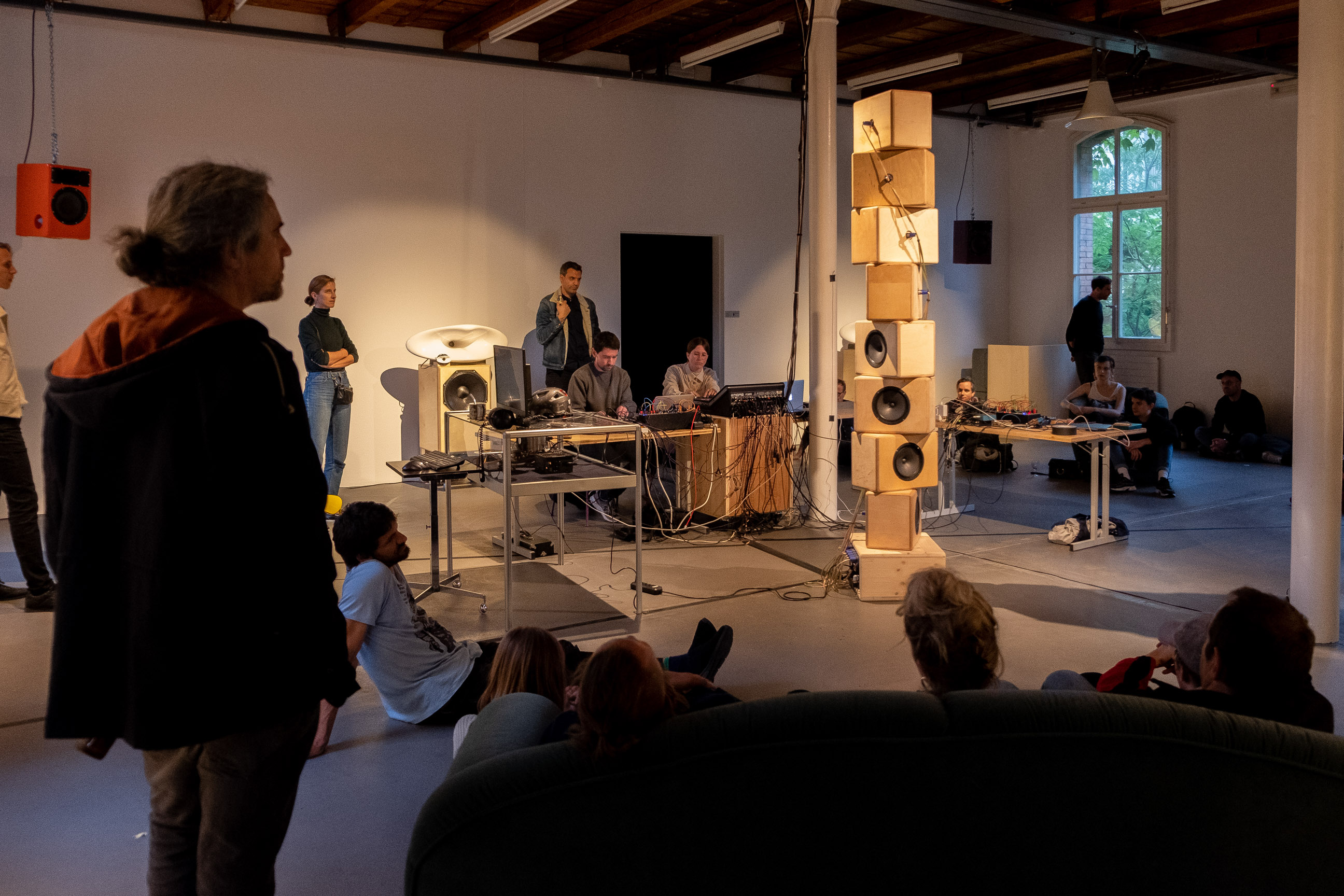 H or the audience image