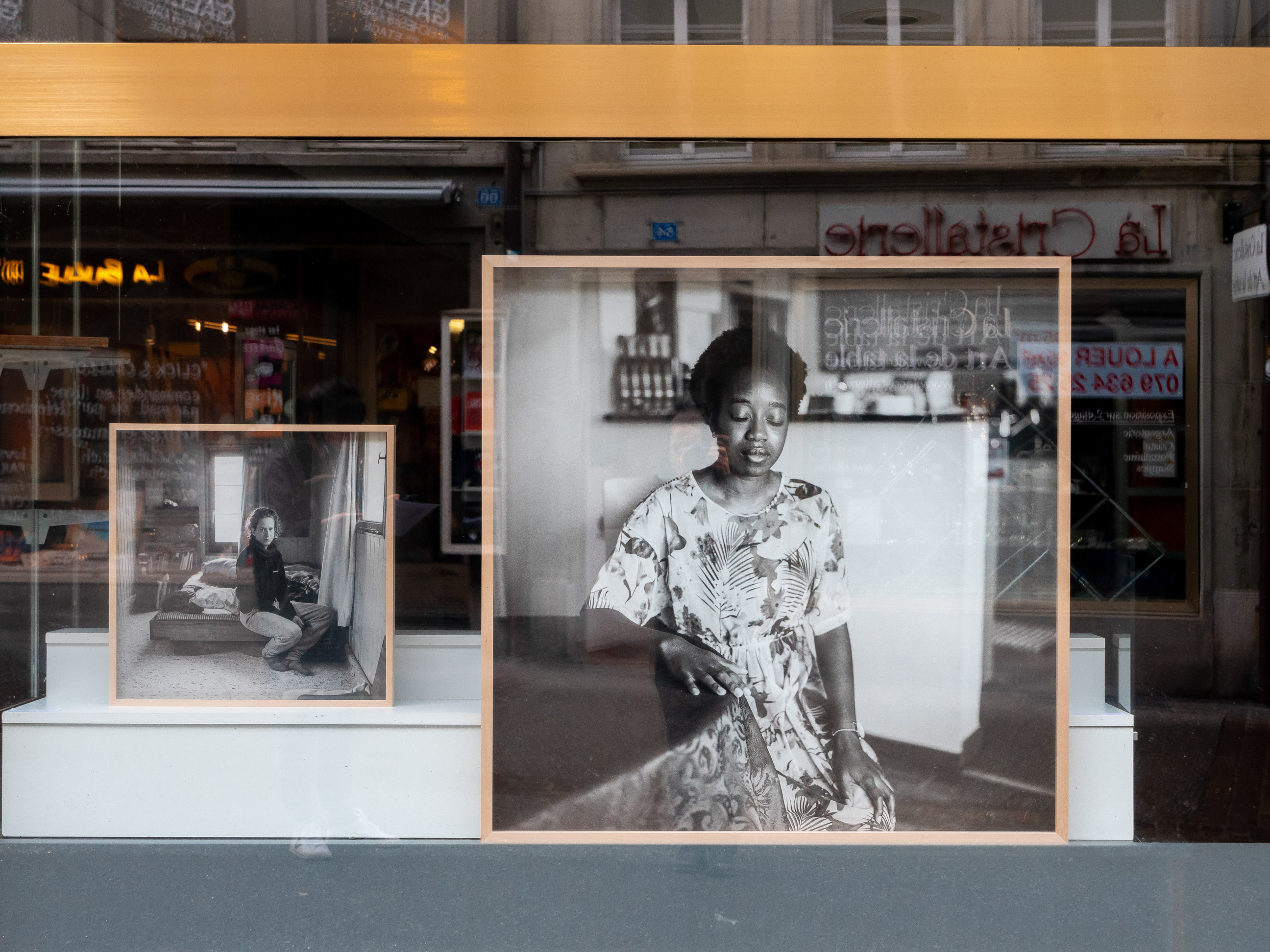 je te regarde et tu dis - Rue de Lausanne image