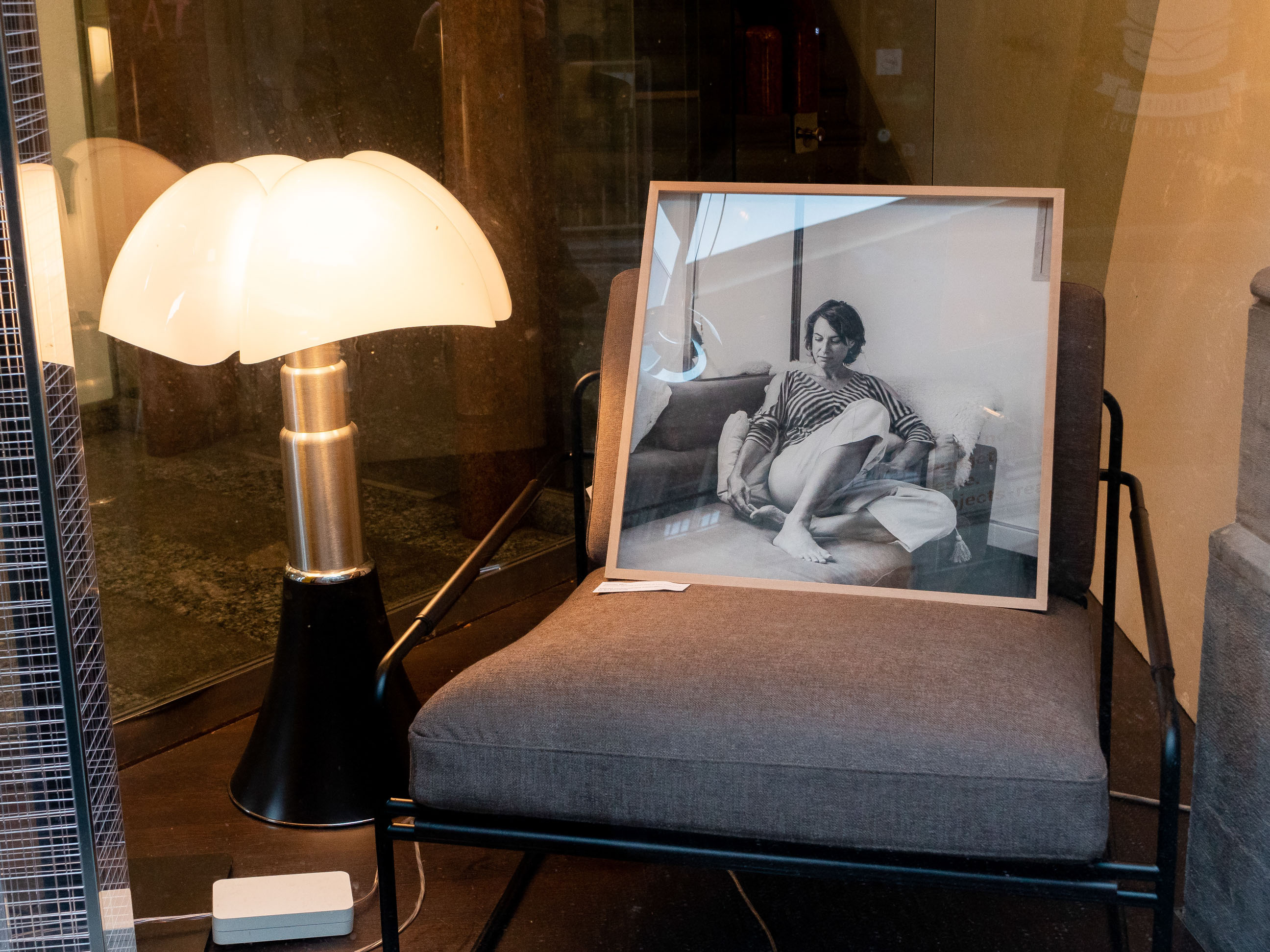 je te regarde et tu dis - Rue de Lausanne image