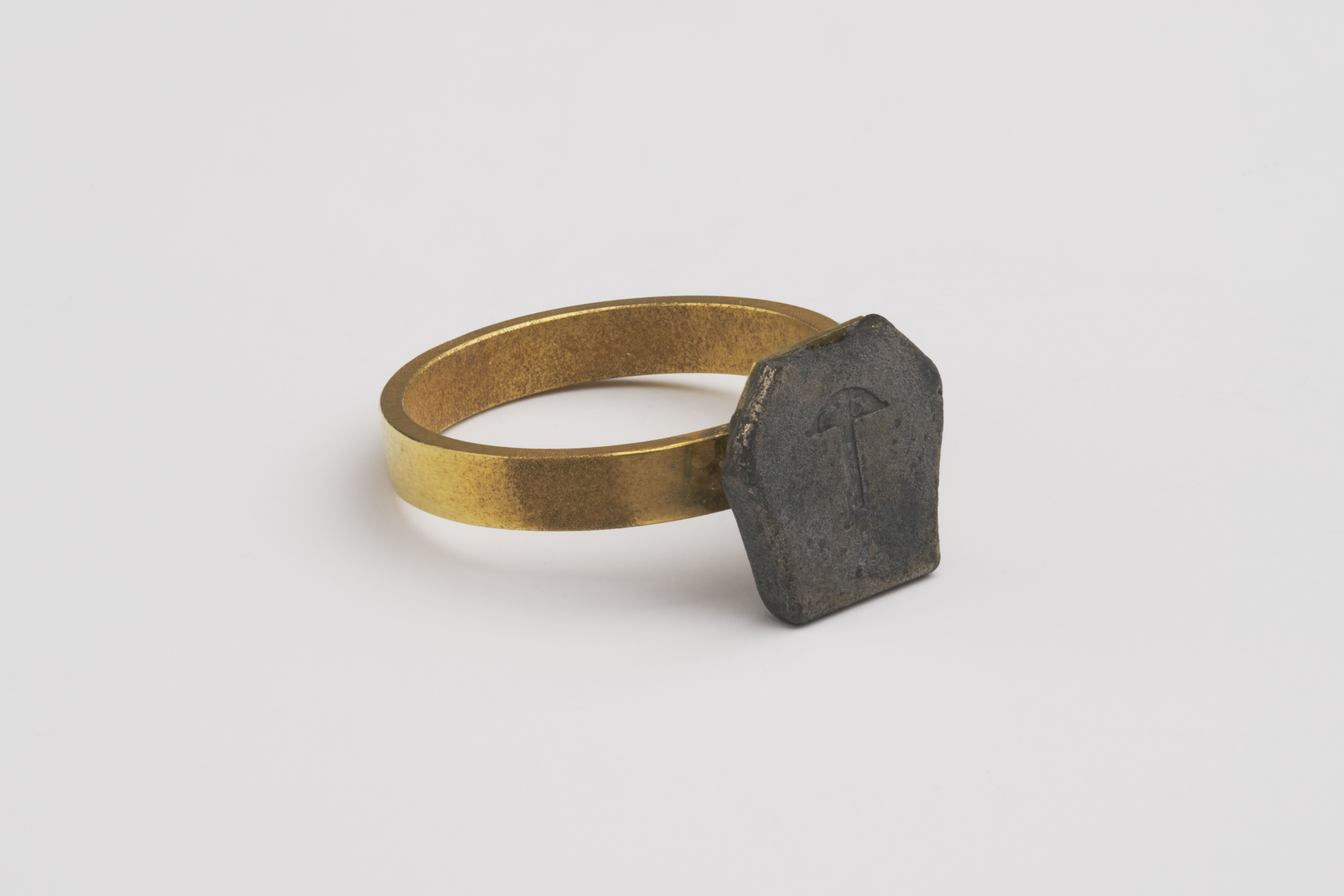 Bernhard Schobinger image